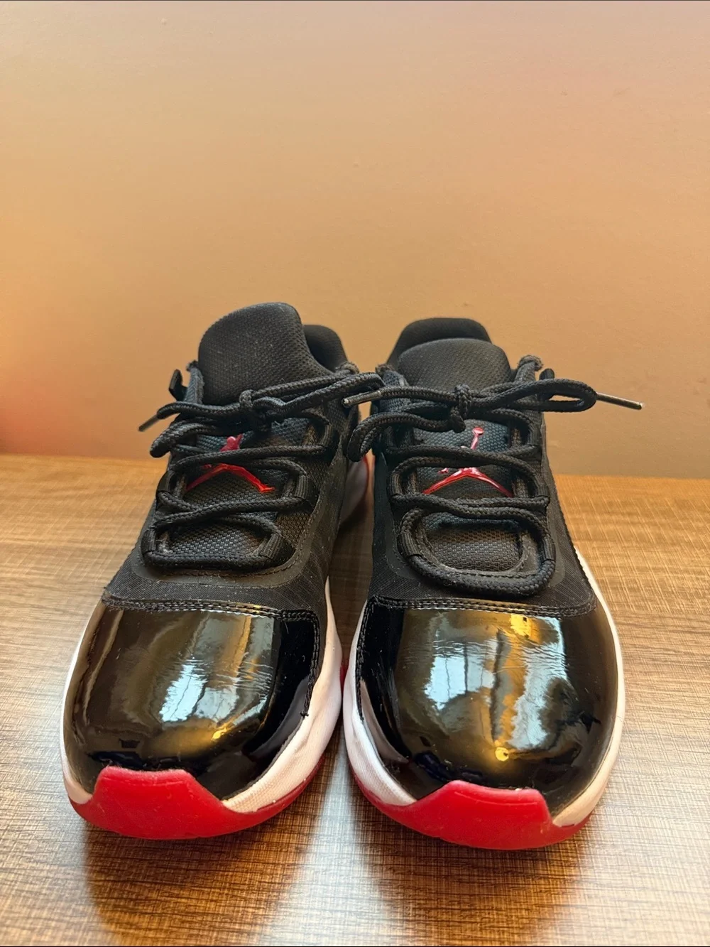 Air Jordan 11 CMFT Low Bred Black Red White Men’s Size 8
